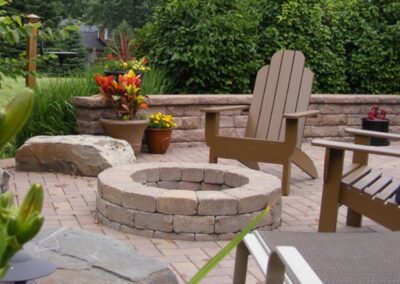 Fire Pits and Fireplaces - SigNature Landscaping