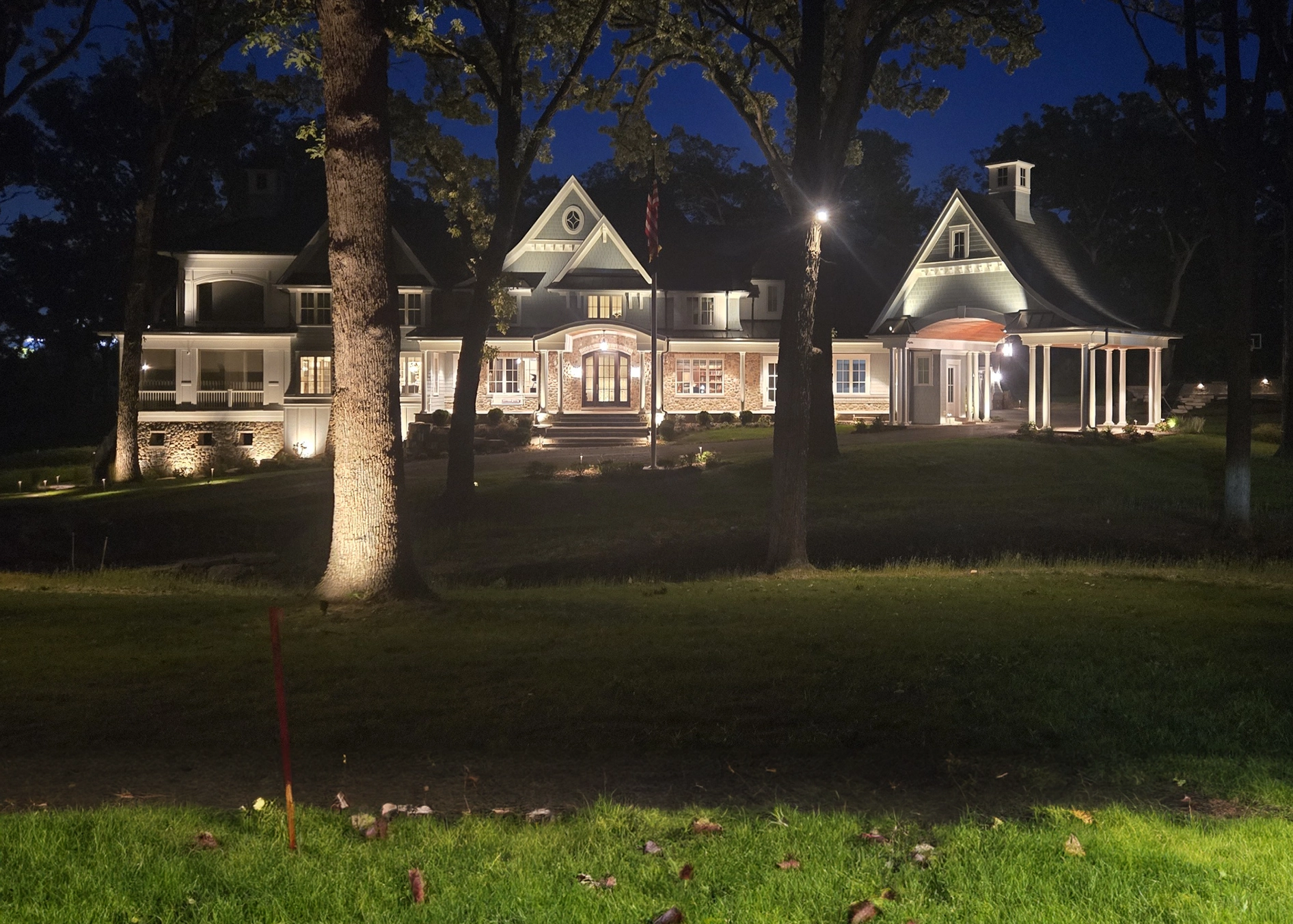 lighting square Islands and Kitchens - SigNature Landscaping